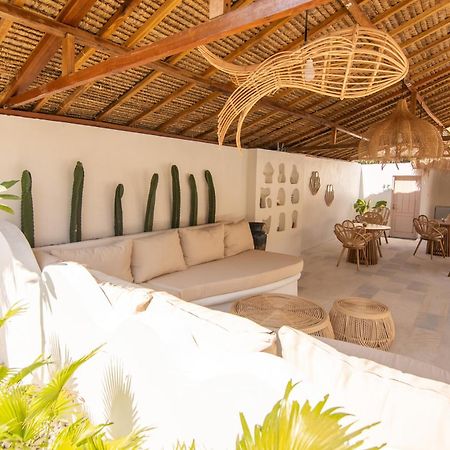 Isla De Agua Hotel Gili Air Exterior photo
