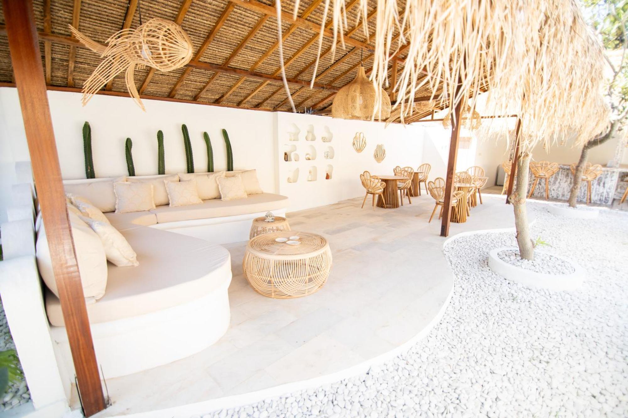 Isla De Agua Hotel Gili Air Exterior photo